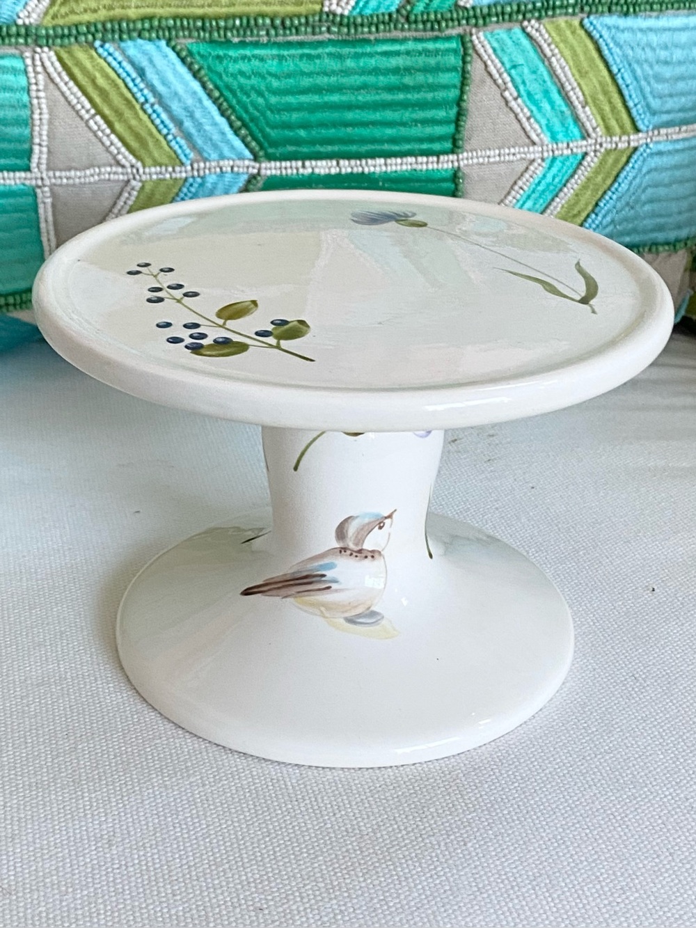 Vtg 1999 Bath & Body Works White Ceramic Candle Soap Pedestal w Bird Thistle